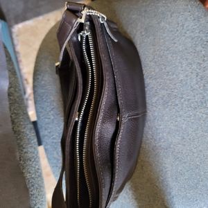 COACH BLACK LEATHER PURSE